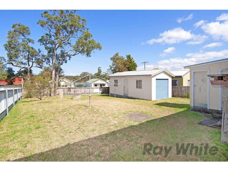 60 Craigie Avenue, Kanwal NSW 2259