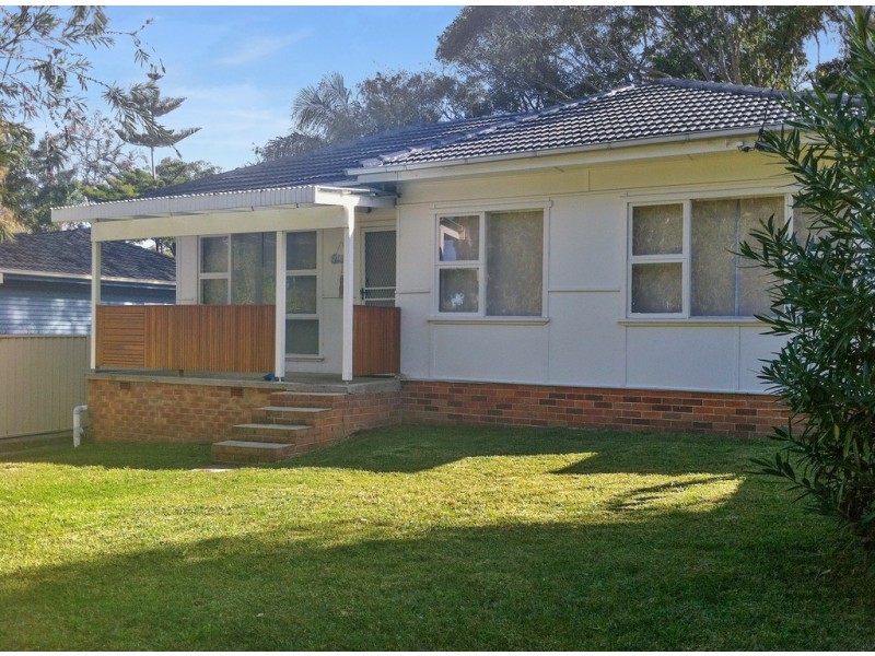 90 Sunrise Avenue, Budgewoi NSW 2262