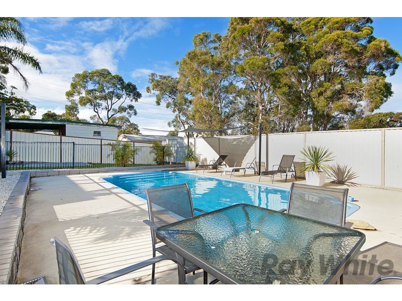 4 Cambridge Avenue, Kanwal NSW 2259