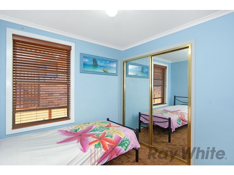 4 Cambridge Avenue, Kanwal NSW 2259