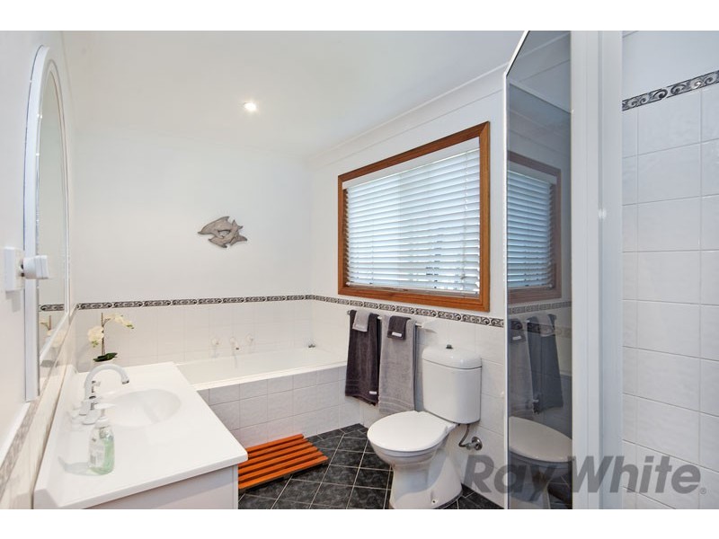 24 Kyong Avenue, Buff Point NSW 2262