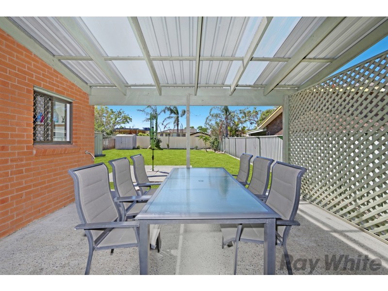 25 Danbury Avenue, Gorokan NSW 2263