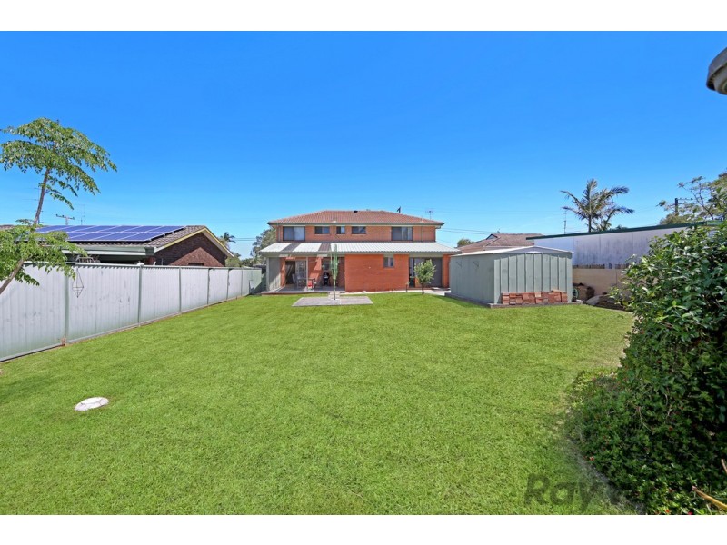 25 Danbury Avenue, Gorokan NSW 2263