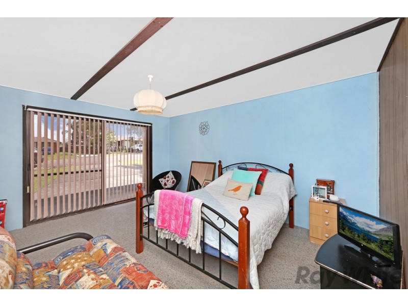 19 Jetty Avenue, Charmhaven NSW 2263