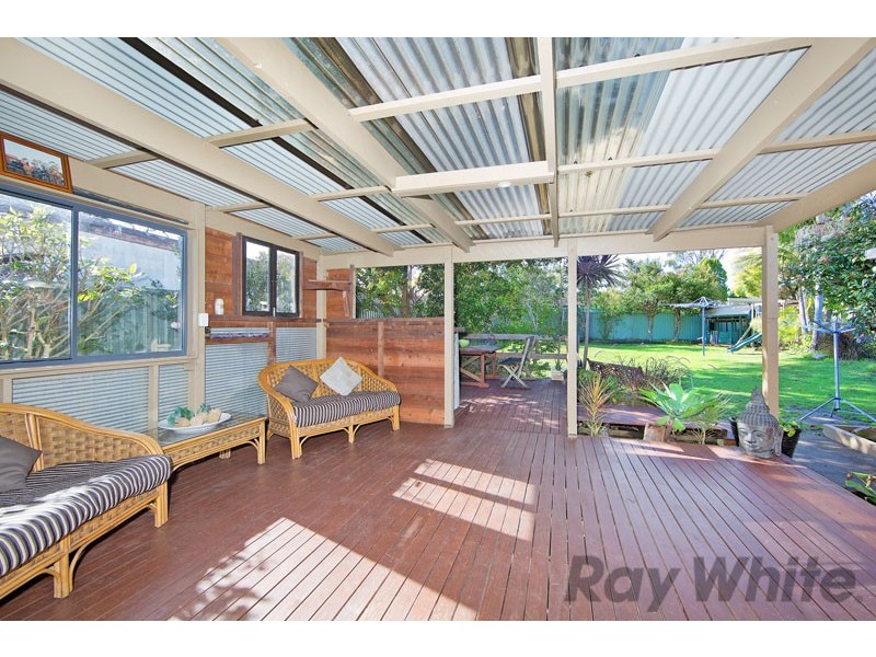 27 Hughes Avenue, Kanwal NSW 2259