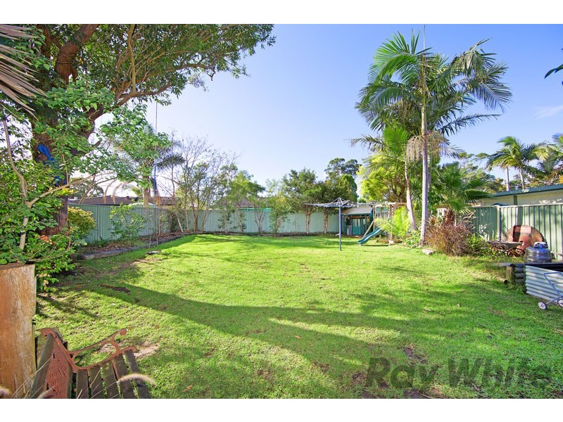 27 Hughes Avenue, Kanwal NSW 2259