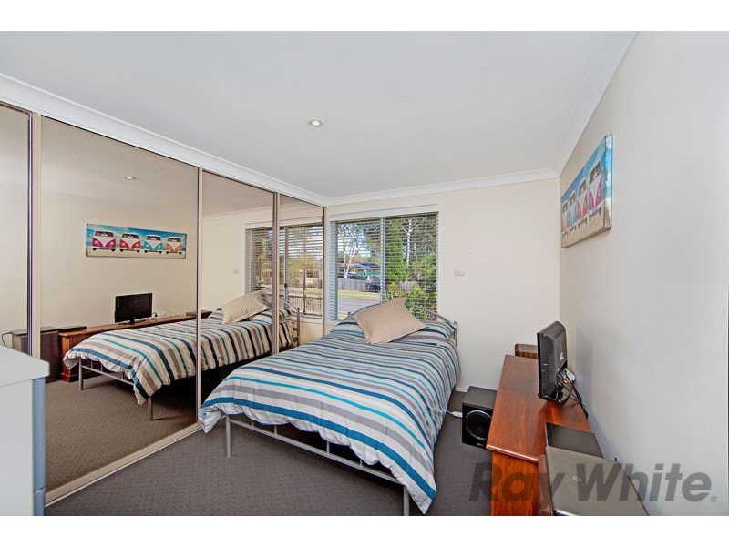 27 Hughes Avenue, Kanwal NSW 2259