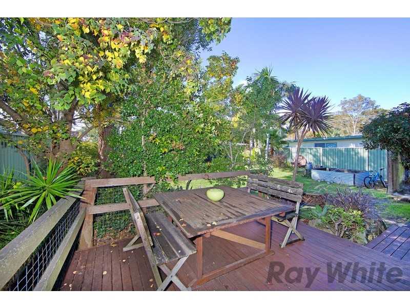 27 Hughes Avenue, Kanwal NSW 2259