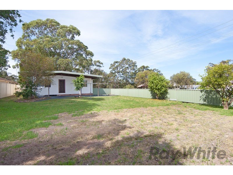 18 Parkside Drive, Charmhaven NSW 2263