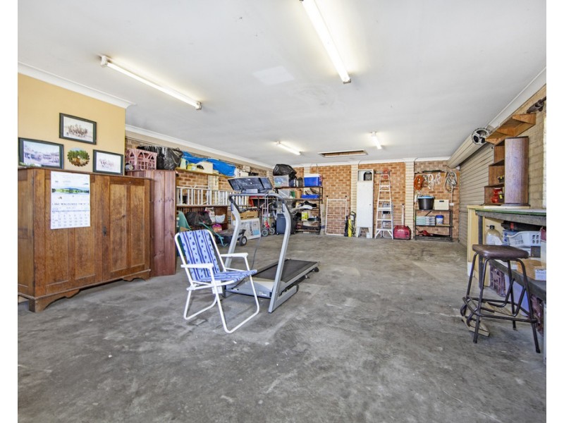 64 Georgina Avenue, Gorokan NSW 2263