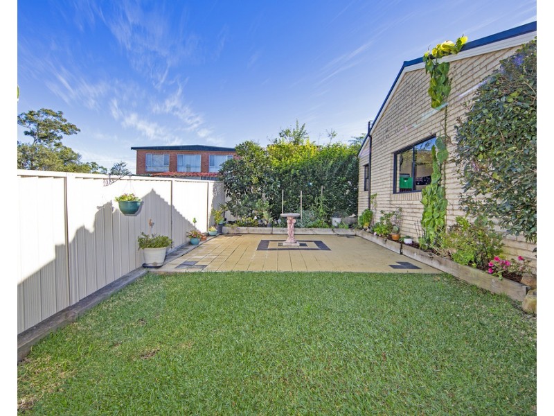 64 Georgina Avenue, Gorokan NSW 2263