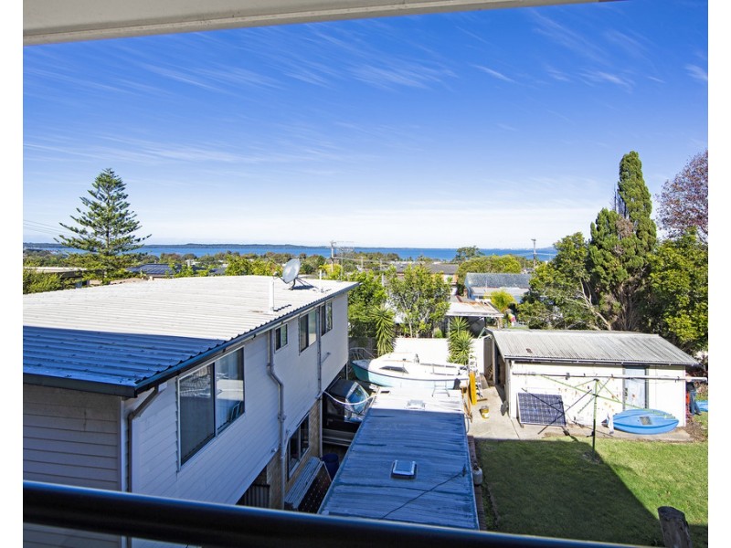 64 Georgina Avenue, Gorokan NSW 2263