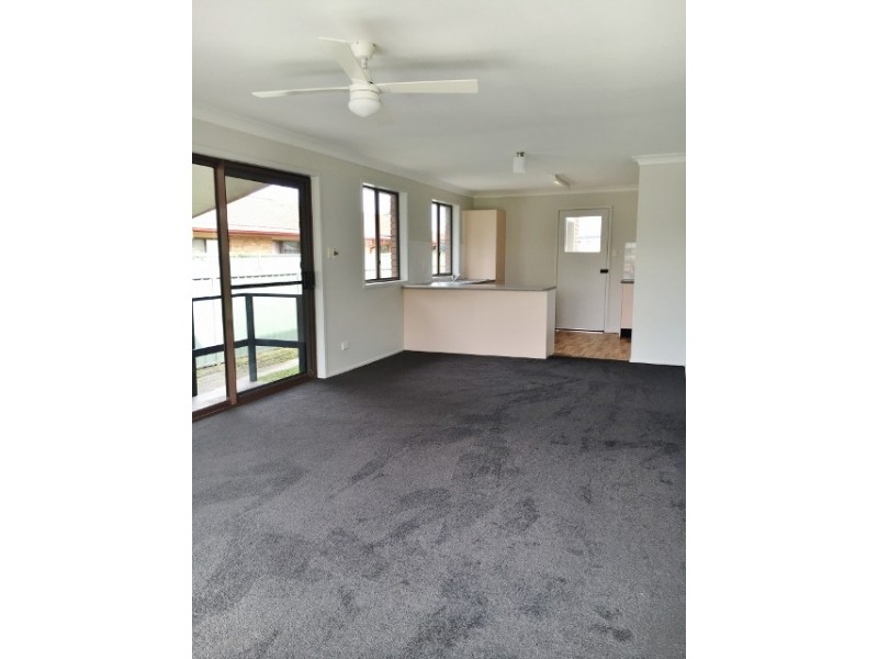 22 Kalulah Avenue, Gorokan NSW 2263