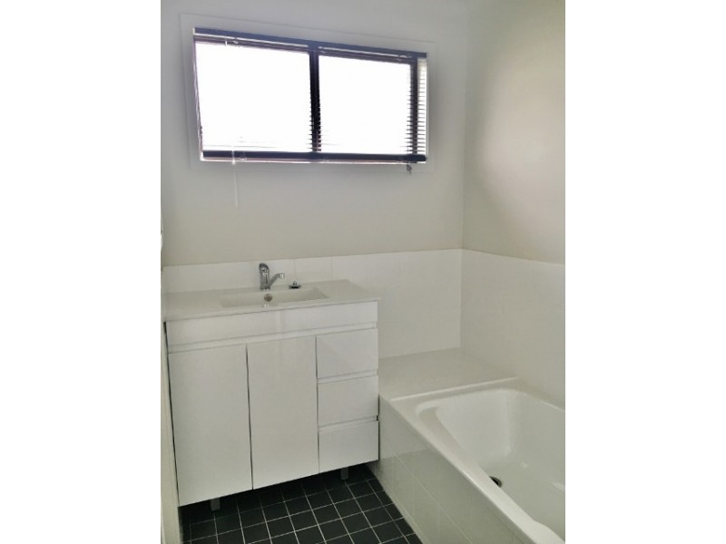 22 Kalulah Avenue, Gorokan NSW 2263