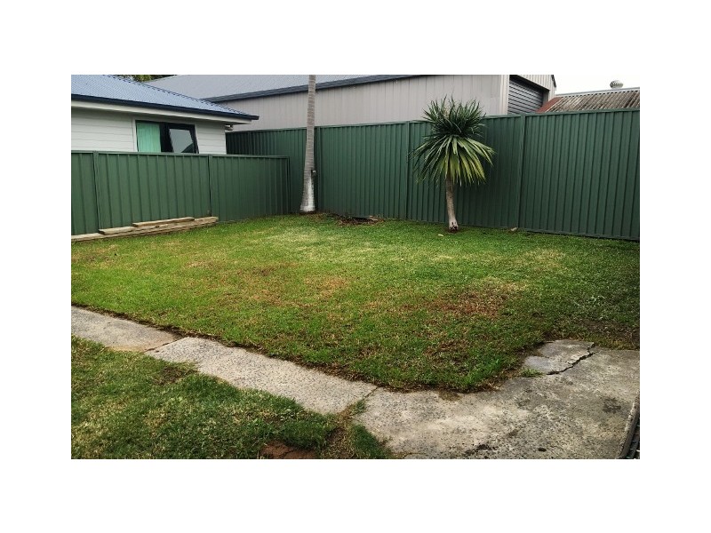 22 Kalulah Avenue, Gorokan NSW 2263