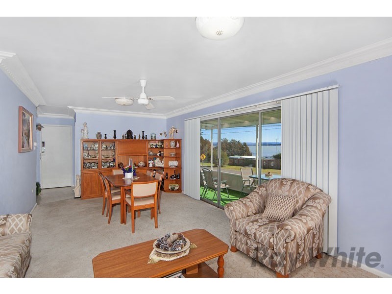 7 First Avenue, Toukley NSW 2263