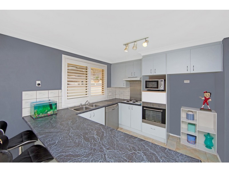 17 Derwent Drive, Lake Haven NSW 2263