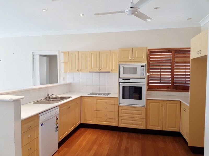 5 The Cut, Mannering Park NSW 2259