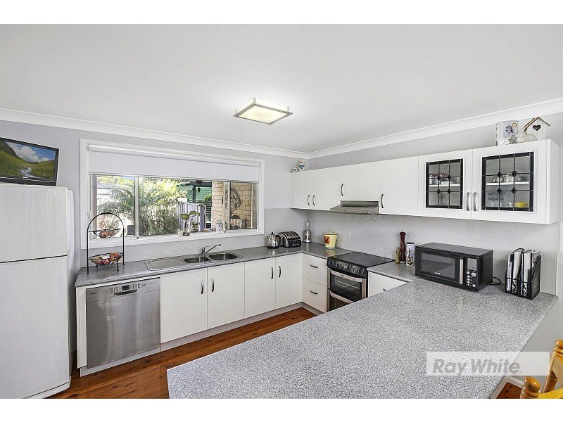 3 Barnard Crescent, Toukley NSW 2263