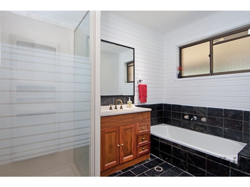 14 Rosemount Avenue, Lake Munmorah NSW 2259