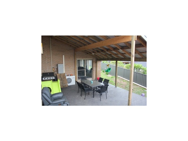 255 Johns Road, Wadalba NSW 2259