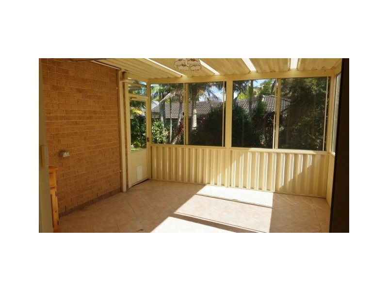 10 Candlewood Close, Kanwal NSW 2259