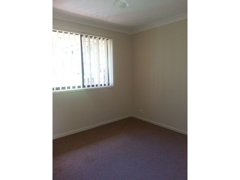 11 Penguin Road, Blue Haven NSW 2262