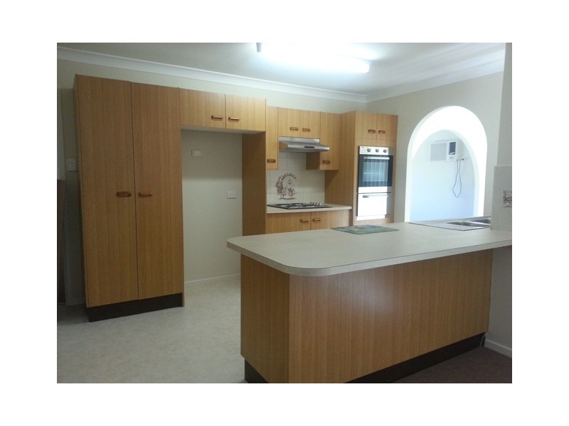 11 Penguin Road, Blue Haven NSW 2262