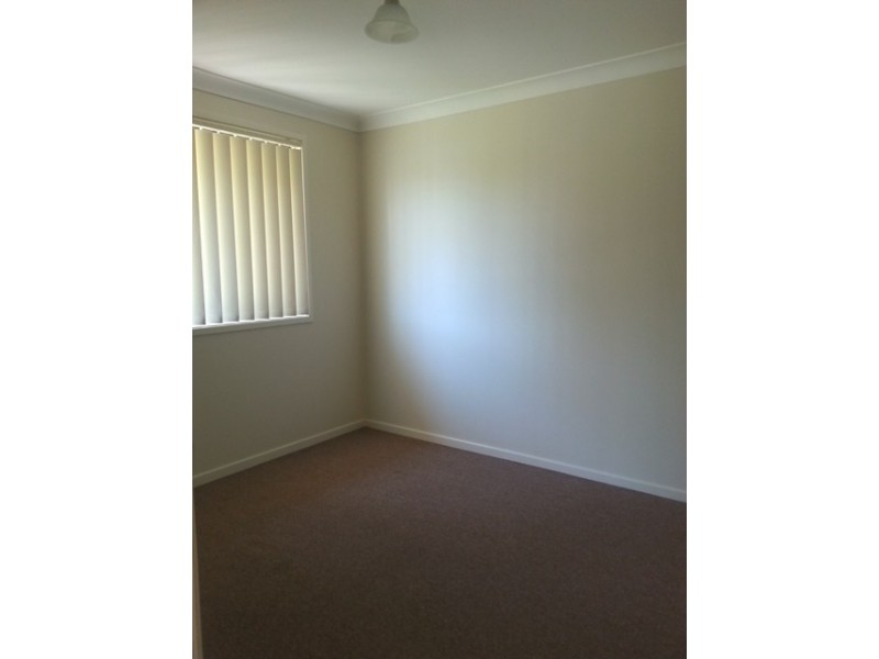 11 Penguin Road, Blue Haven NSW 2262