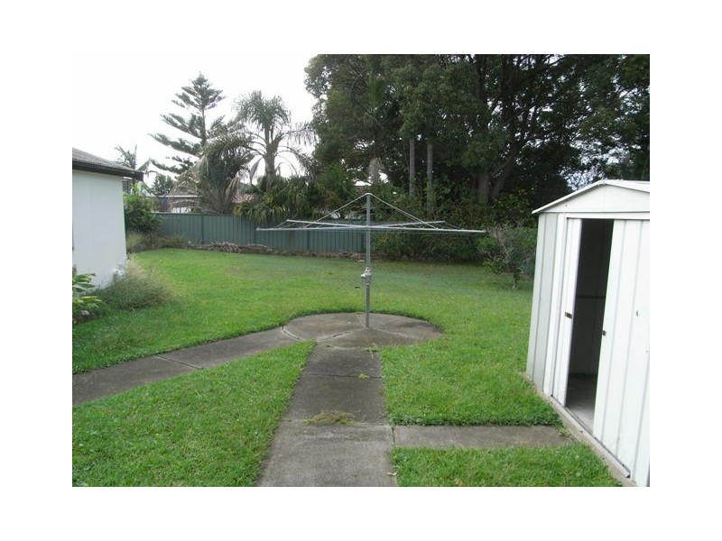19 Athol Street, Toukley NSW 2263