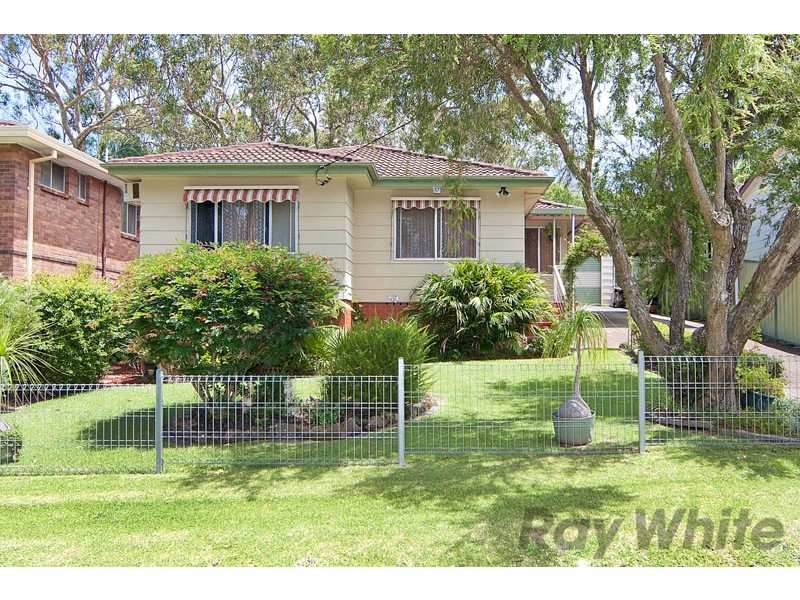 22 Margot Ave, Gorokan NSW 2263