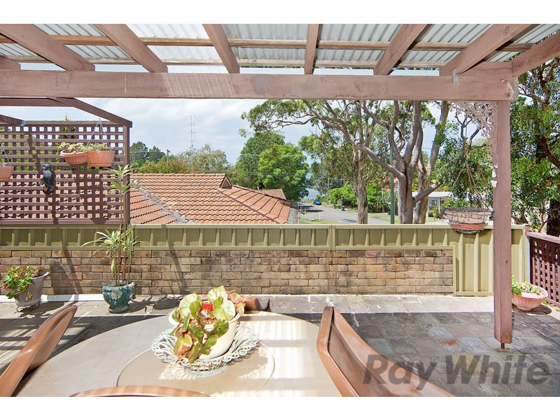 22 Waverley Road, Mannering Park NSW 2259