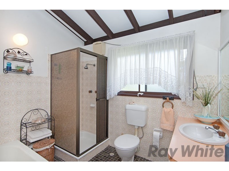 22 Waverley Road, Mannering Park NSW 2259