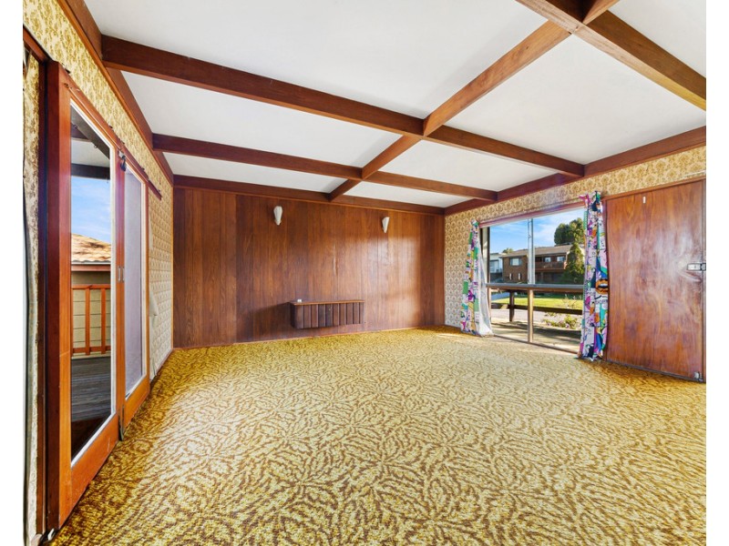 15 Ruby Street, Gorokan NSW 2263