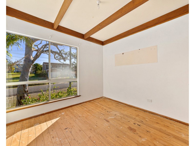 15 Ruby Street, Gorokan NSW 2263