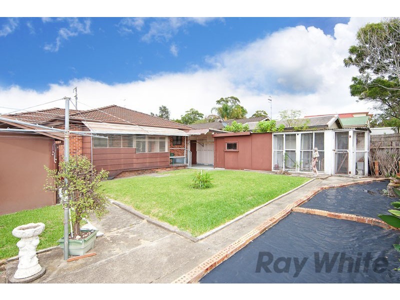 121 Wallarah Road, Gorokan NSW 2263