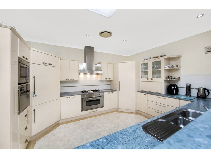 6 Ocean View Road, Gorokan NSW 2263