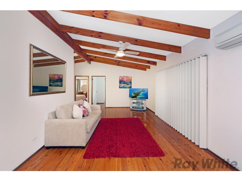 40 Elabana Avenue, Chain Valley Bay NSW 2259