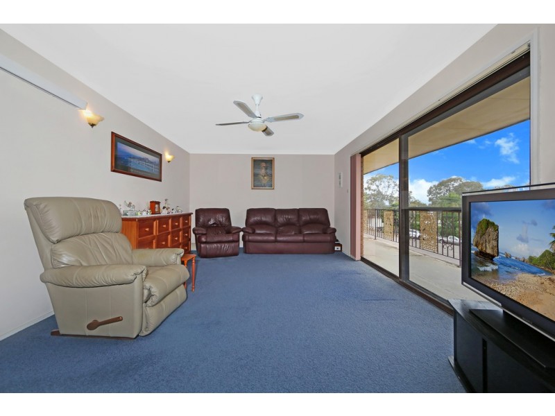 5 Laelana Avenue, Budgewoi NSW 2262