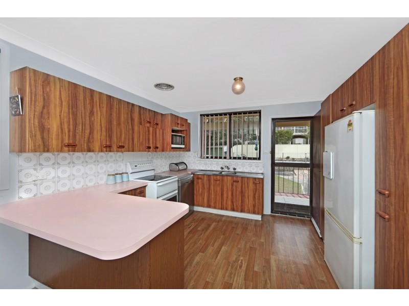 5 Laelana Avenue, Budgewoi NSW 2262