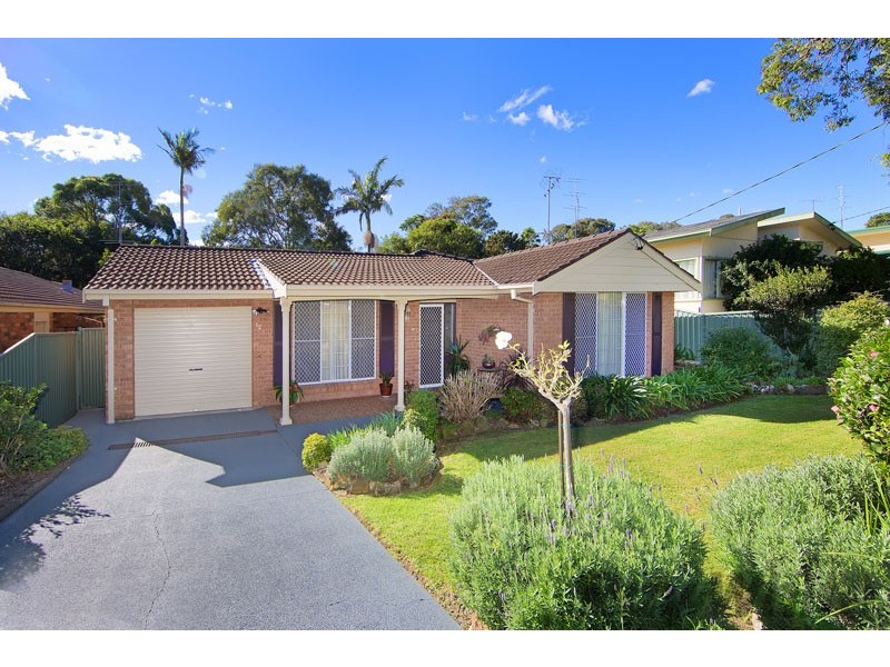 12 Ninth Ave, Toukley NSW 2263