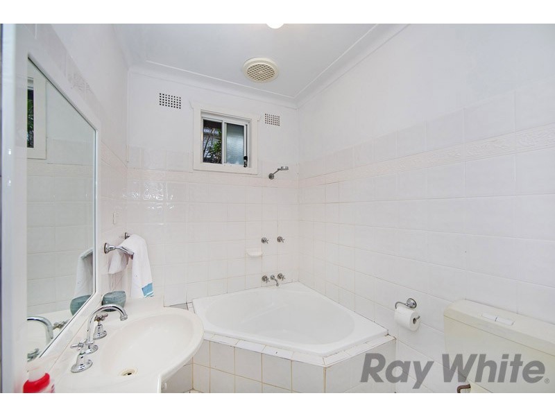 20 Victoria Avenue, Toukley NSW 2263