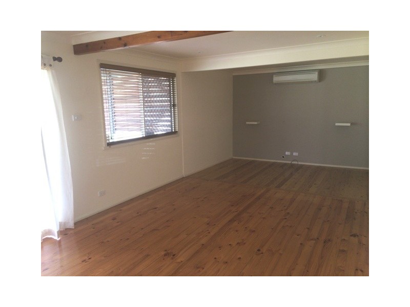32 Restlea Avenue, Charmhaven NSW 2263