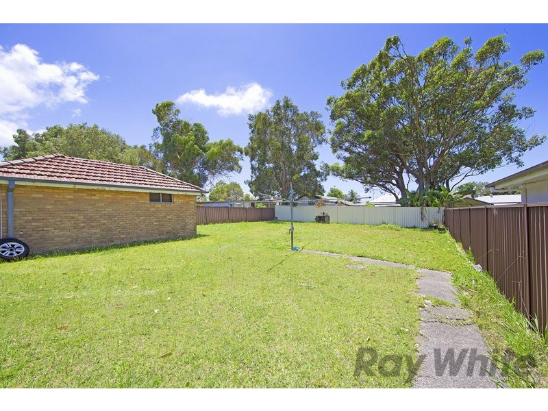 9 Athol Street, Toukley NSW 2263