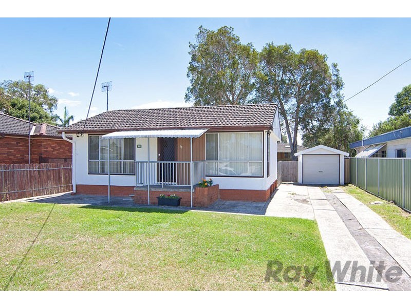 18 Glenlake, Toukley NSW 2263