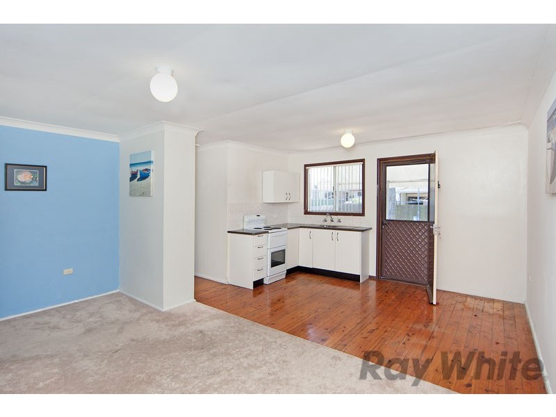 18 Glenlake, Toukley NSW 2263