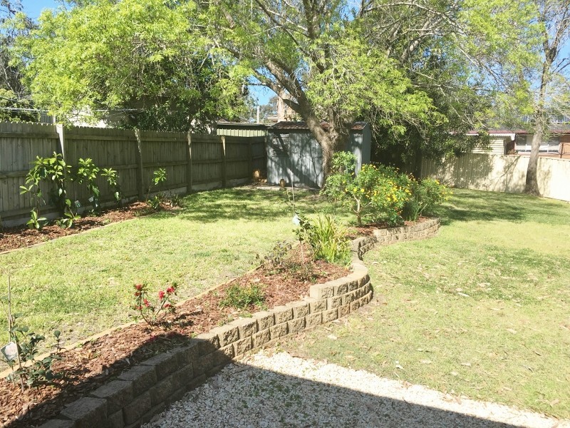 6 Gwenneth Close, Kanwal NSW 2259
