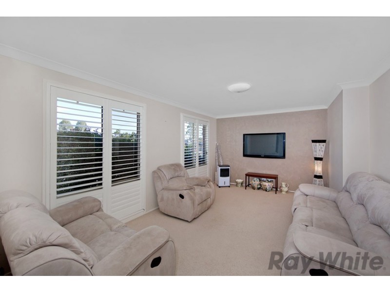 7 Highcliff Close, Woongarrah NSW 2259
