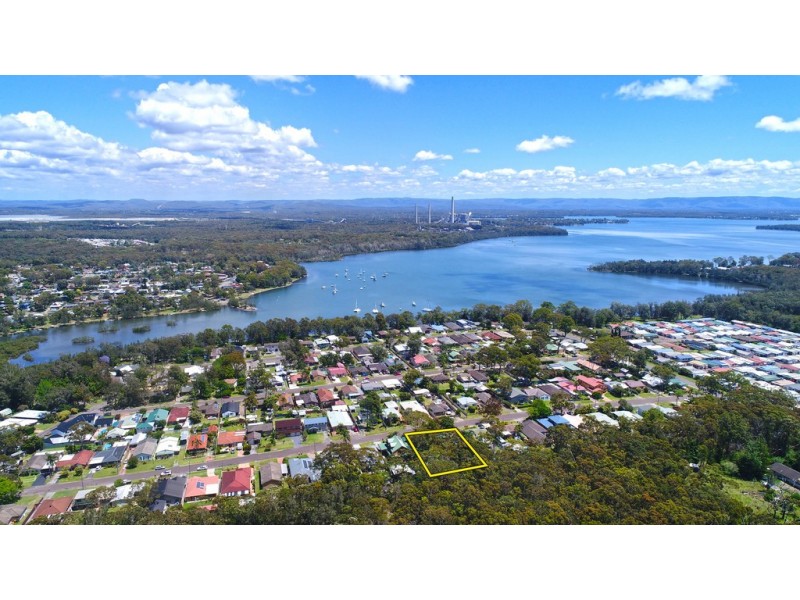 33 Trevally Avenue, Chain Valley Bay NSW 2259