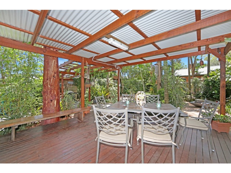 33 Trevally Avenue, Chain Valley Bay NSW 2259